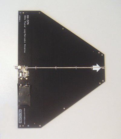 AX-37A  Planar Log-Periodic Antenna